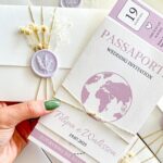 Convite Passaporte Lilás com Envelope