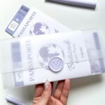 Convite Passaporte Lilás com Envelope Vegetal